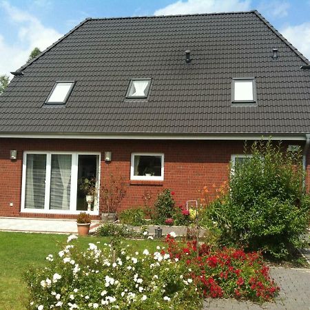 Zimmer Am Elberadweg Hamburg Exterior photo